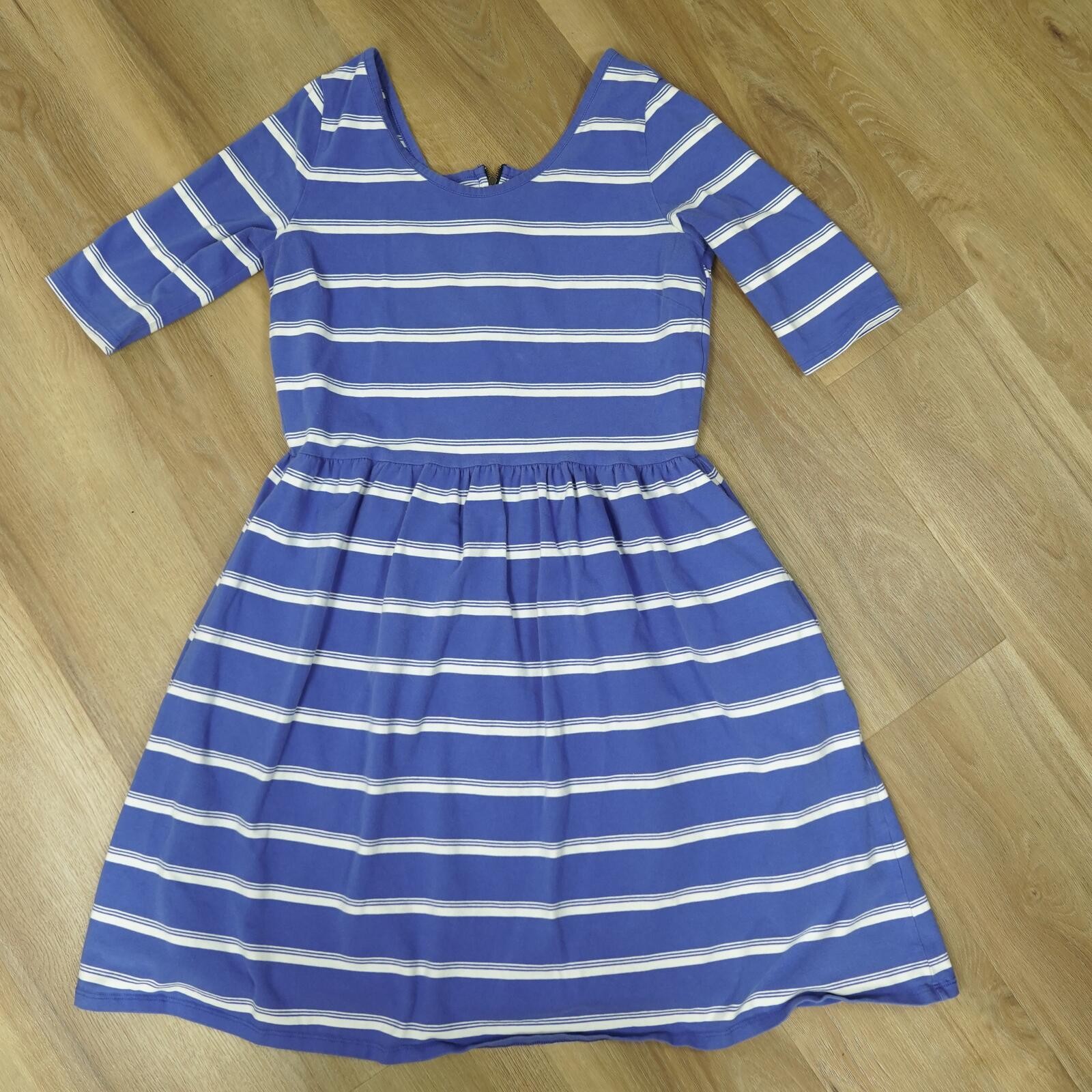Love Hanna Striped Casual Dress 3/4 Sleeves, Zipper back, Pockets Med – Summer