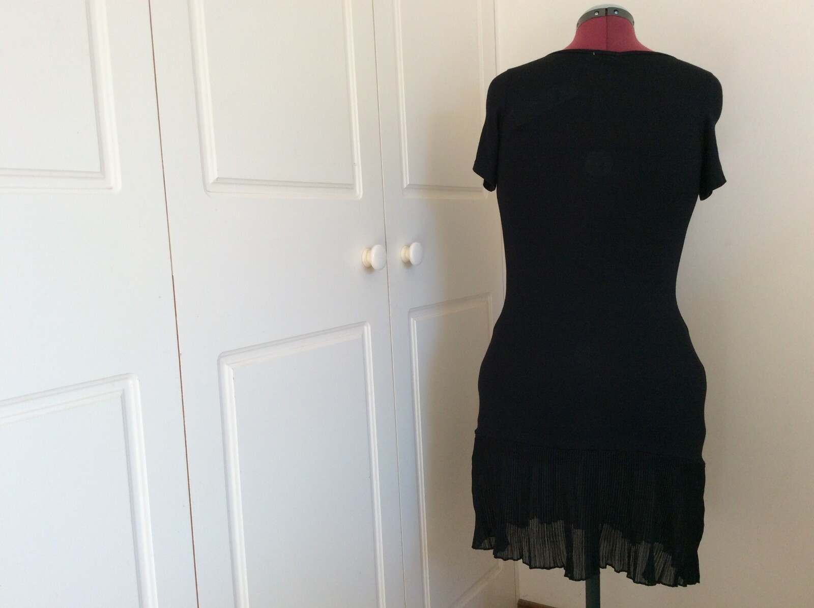 FILO WOMENS SHORT SLEEVE WITH PLEAT CHIFFON TRIM DRESS SIZES 8, 10, 12, 14