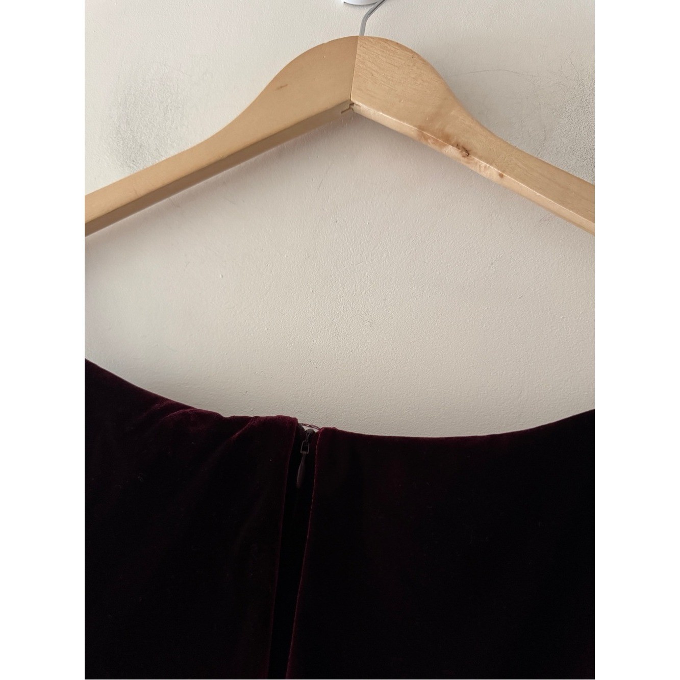 Xscape NEW Ruched Ruffle Off the Shoulder Velvet Cocktail Dress Burgundy