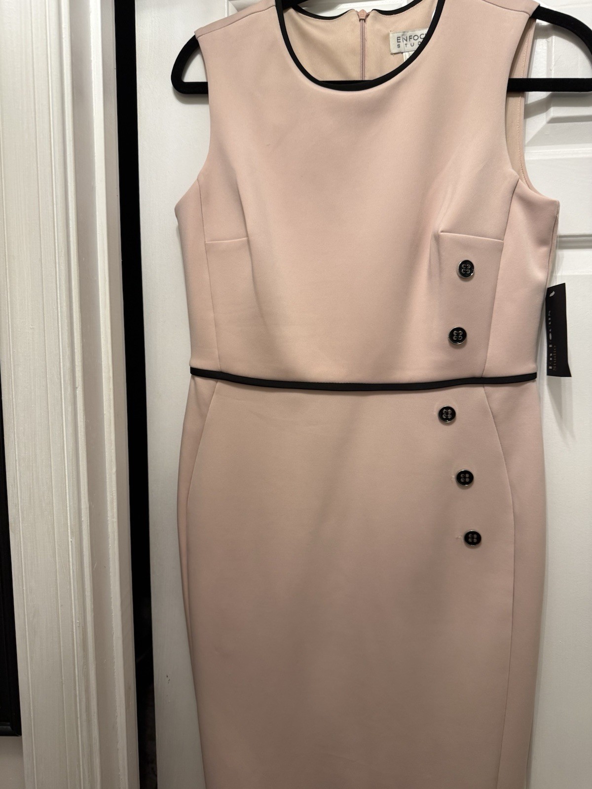 Designer Dress NWT Sz 6 Side Buttons Round Neck Reduced