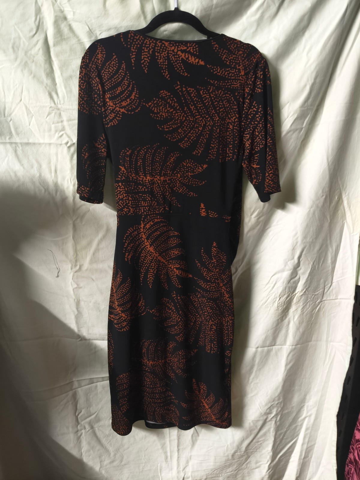 Liz Jordan Wrap Dress – Black and Rust Print with Gold Buckle Detail Size 8