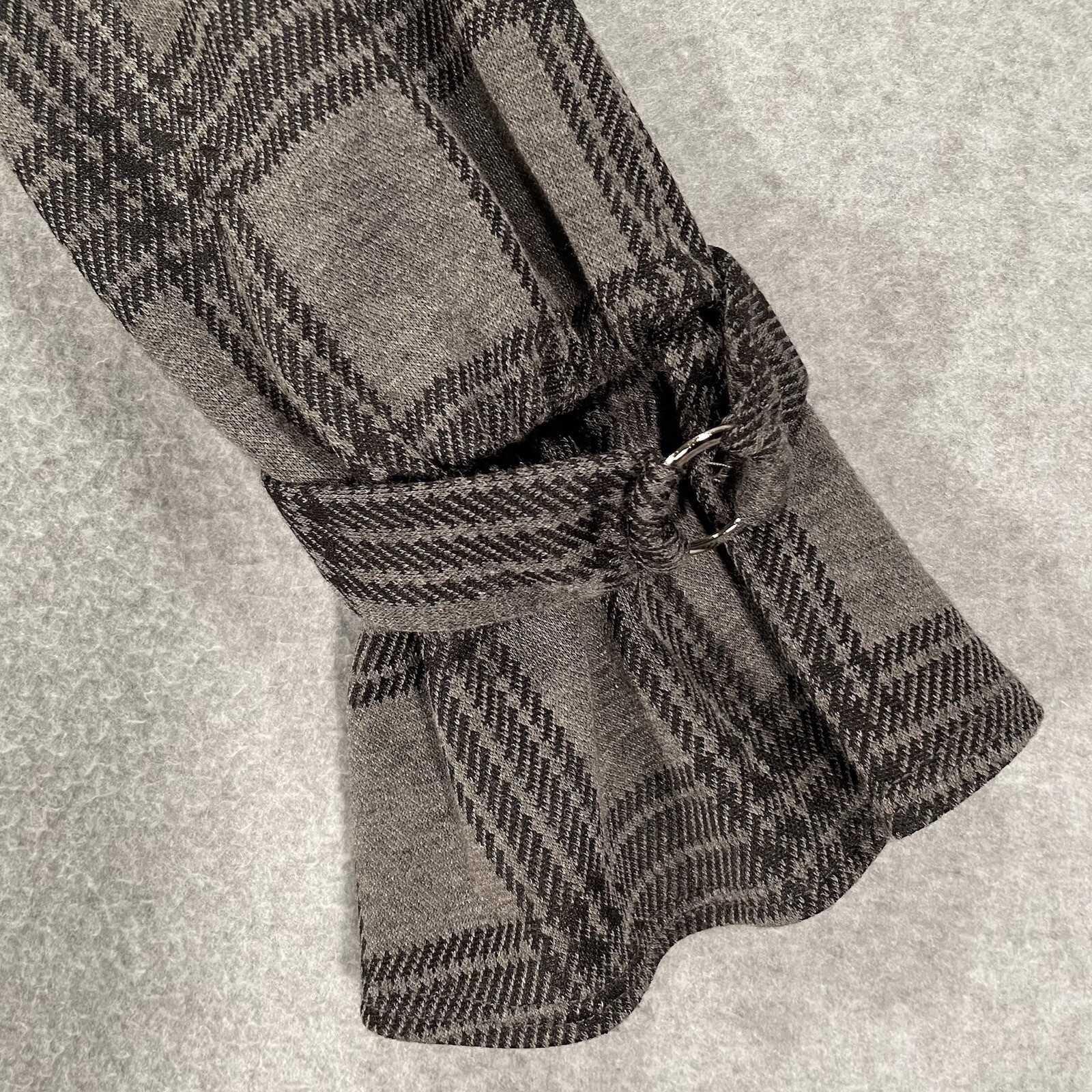 NWT Everly Adele Shift Dress Grey Plaid Ruffle Sleeve Size Small USA Made DR8246