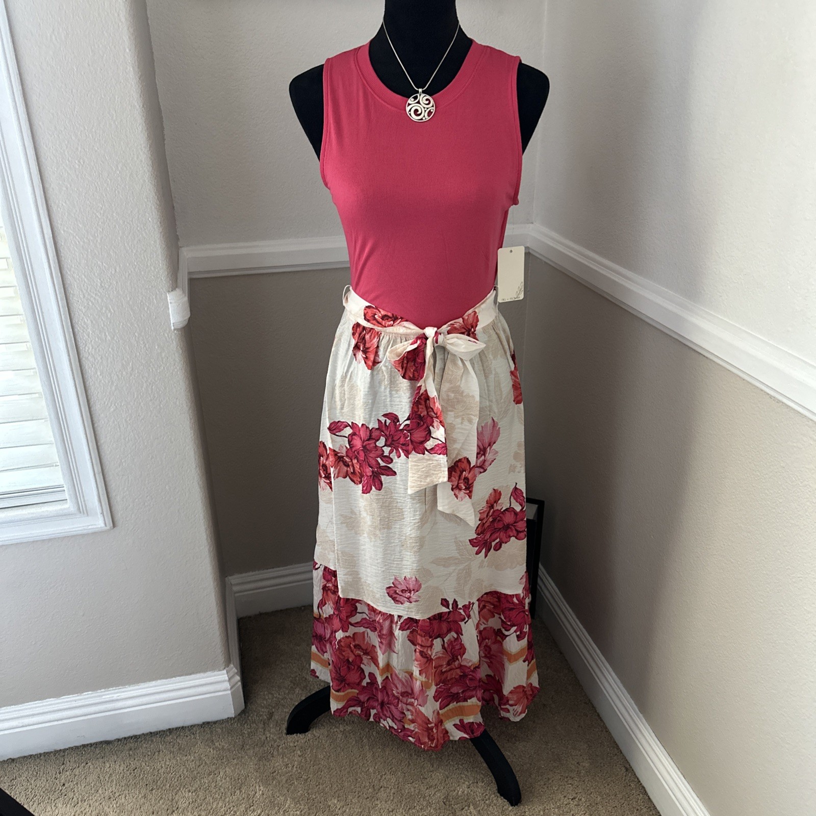 NWT Fig & Flower Fit & Flare Sleeveless Boho Midi Dress Pink White Floral Belt S