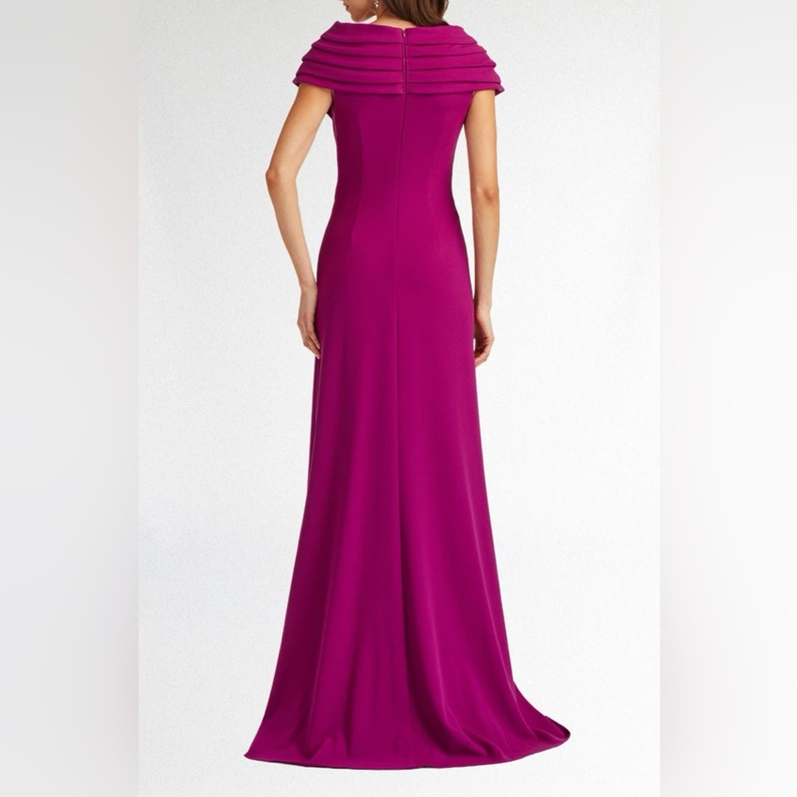 Tadashi Shoji Talise Flounce Cascade Ruffle Portrait Neck Gown Magenta Large NWT