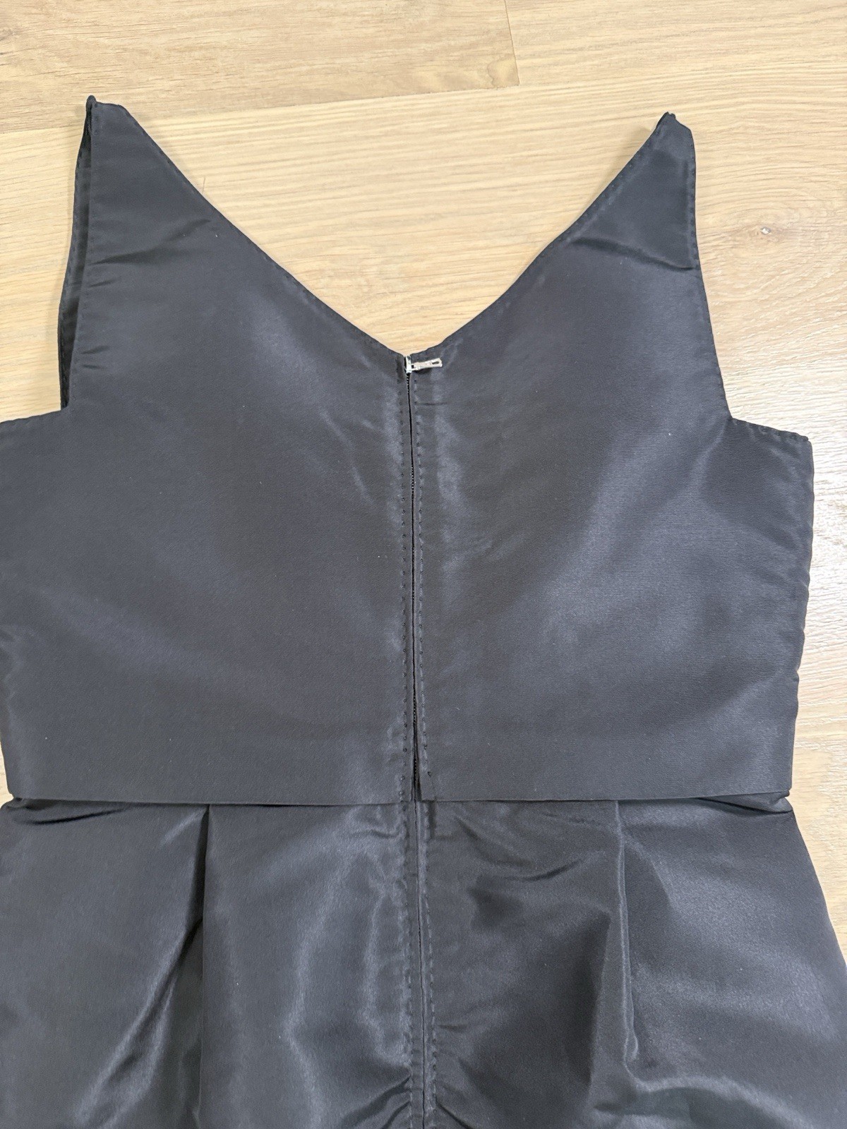 6267 Black Solid V-Neck Sleeveless Sheath Knee Dress Bow Pleated Zip 42
