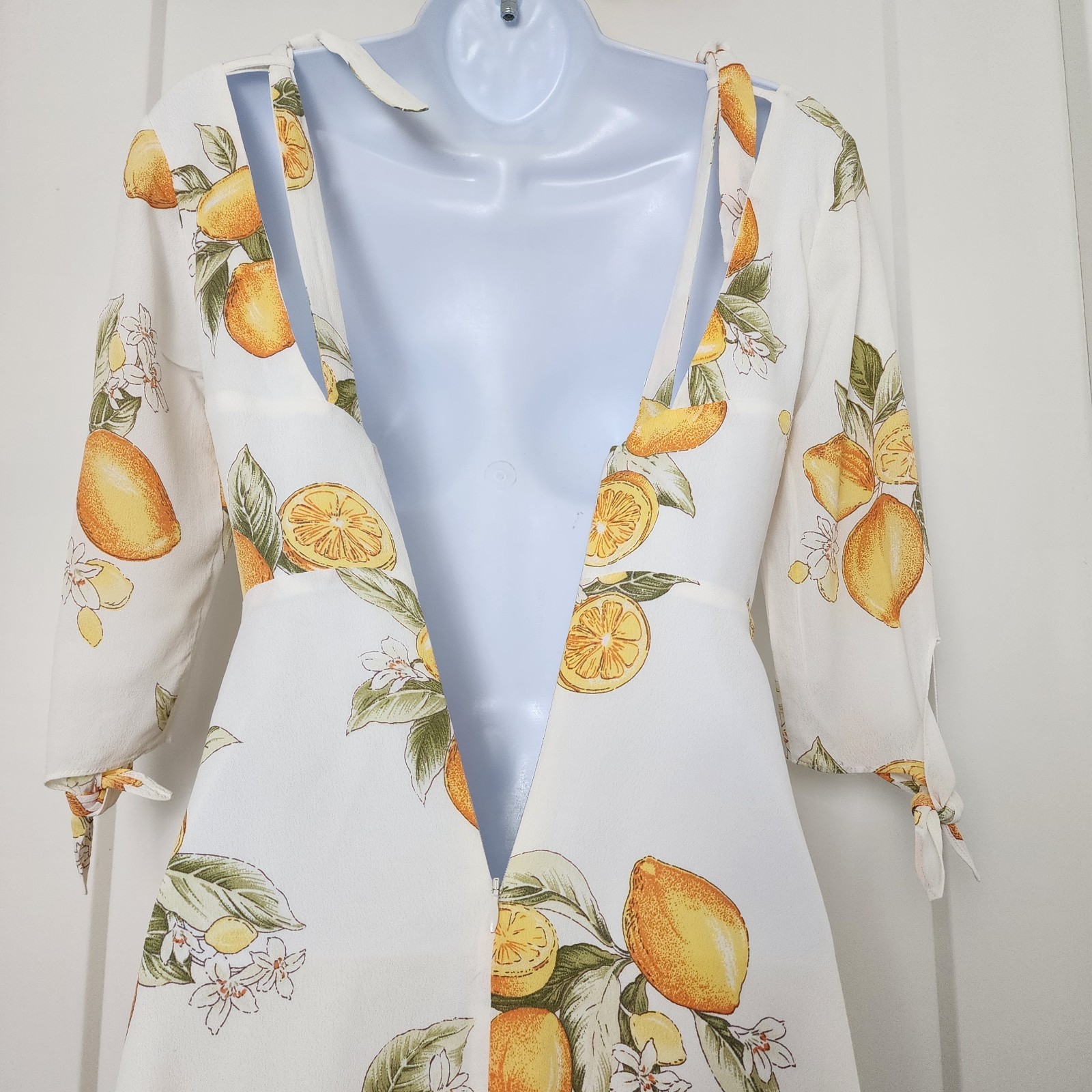 NWT For Love & Lemons Limonada Mini Dress XS Lemon Print Italian Summer Coastal