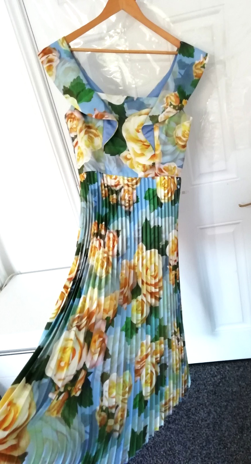 Chi Chi London Size 12 Pleat Dress Blue Yellow Green Rose Floral Print Occasion