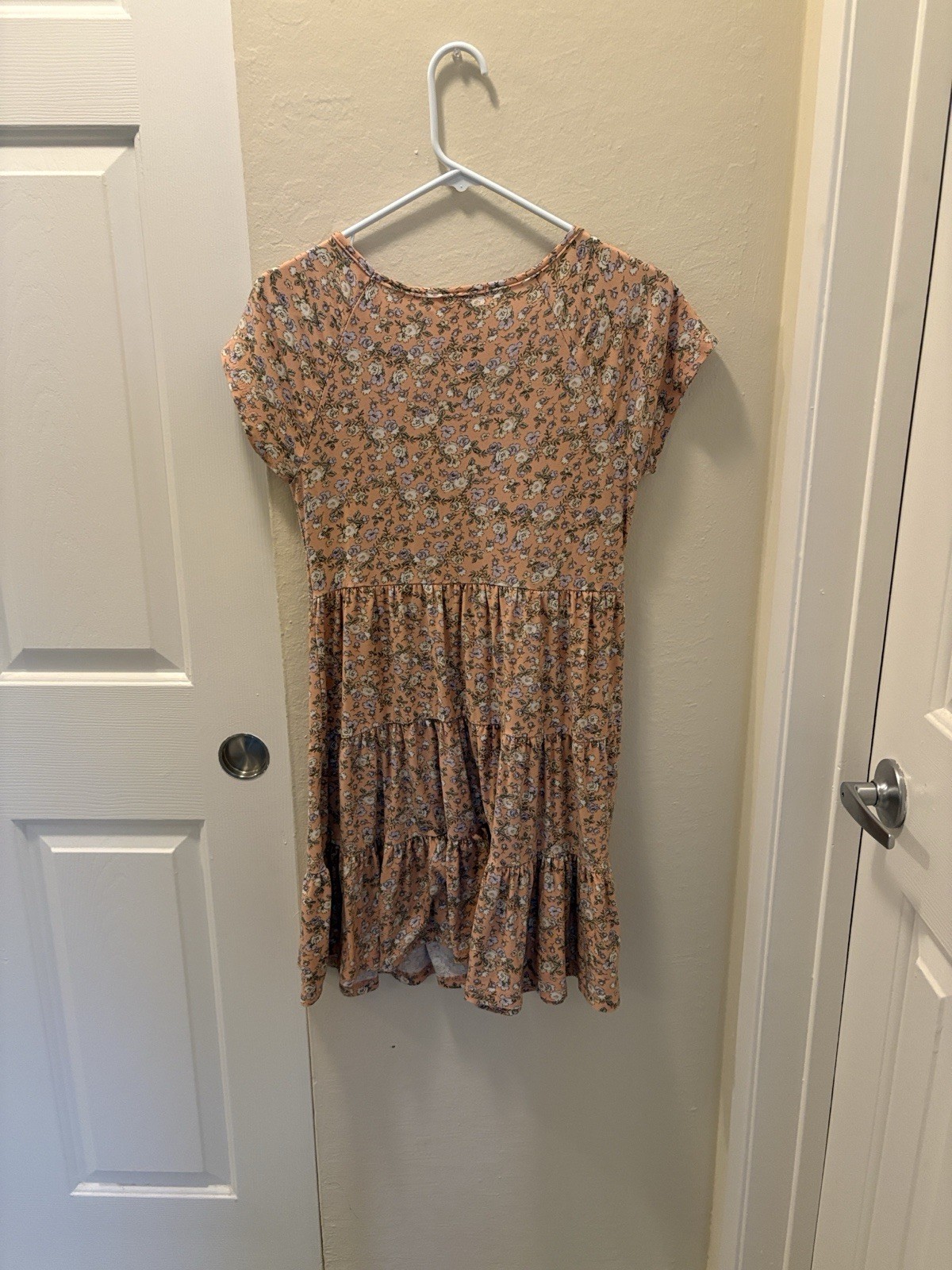 No Comment Peach Multicolor Floral Ruffle V-Neck Cap Sleeve Mini Dress M