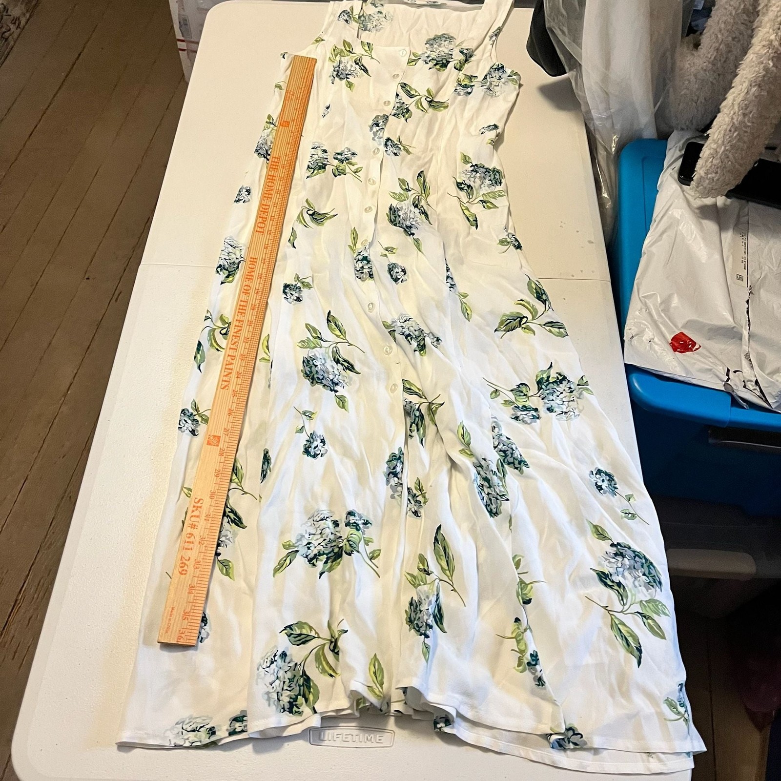 Rolla’s Claire Hydrangea Midi Dress White Floral Size Small