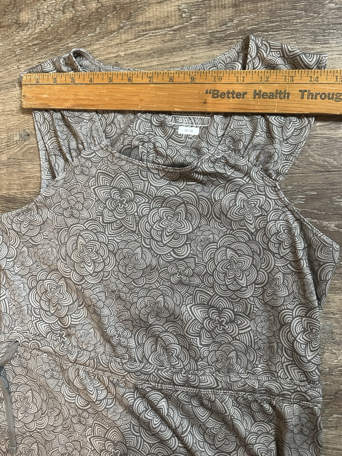 Merrell Dress Size M Gray Geometric Opti-wick UPF 50+ Vented Back Sheath