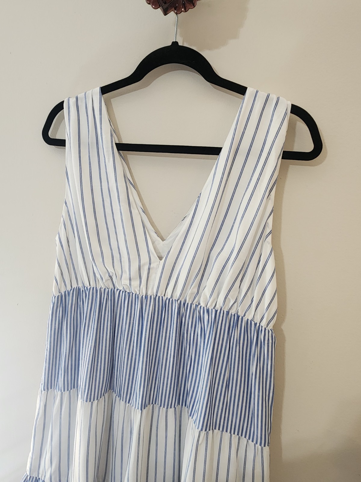 LOFT Blue & White Striped Tiered Double V Sleeveless Swing Dress Sz M