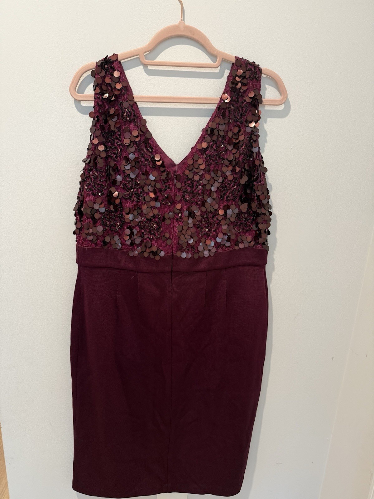 St. John Evening Hand Knit Maroon Sequin Dress Size 14