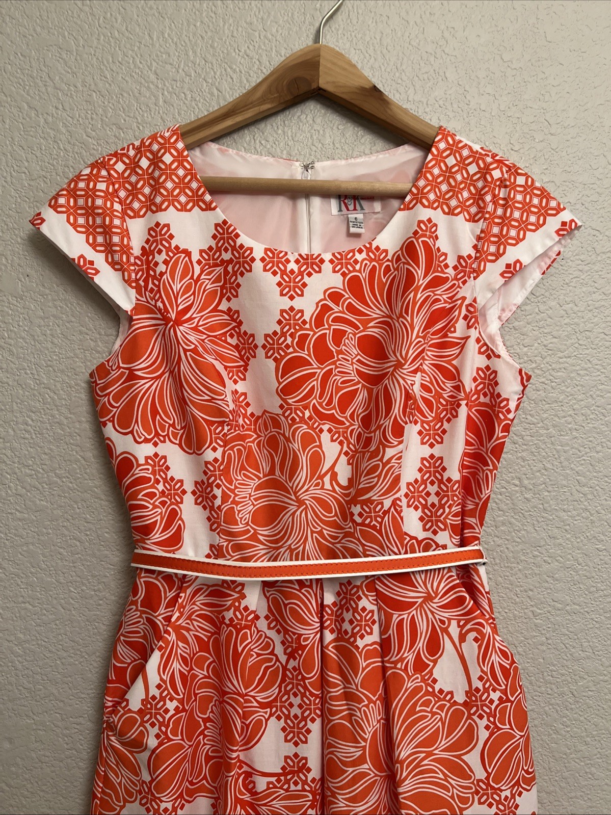 NEW R&K Dress Spring Summer Easter Orange White Floral Knee Length Classic Sz 6