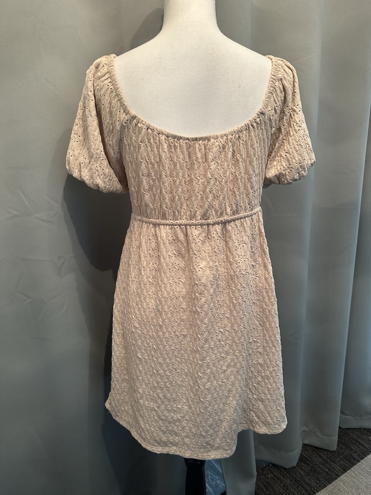Urban Romantics Women’s Beige Eyelet Knit Square Neck Puff Sleeve Mini Dress M