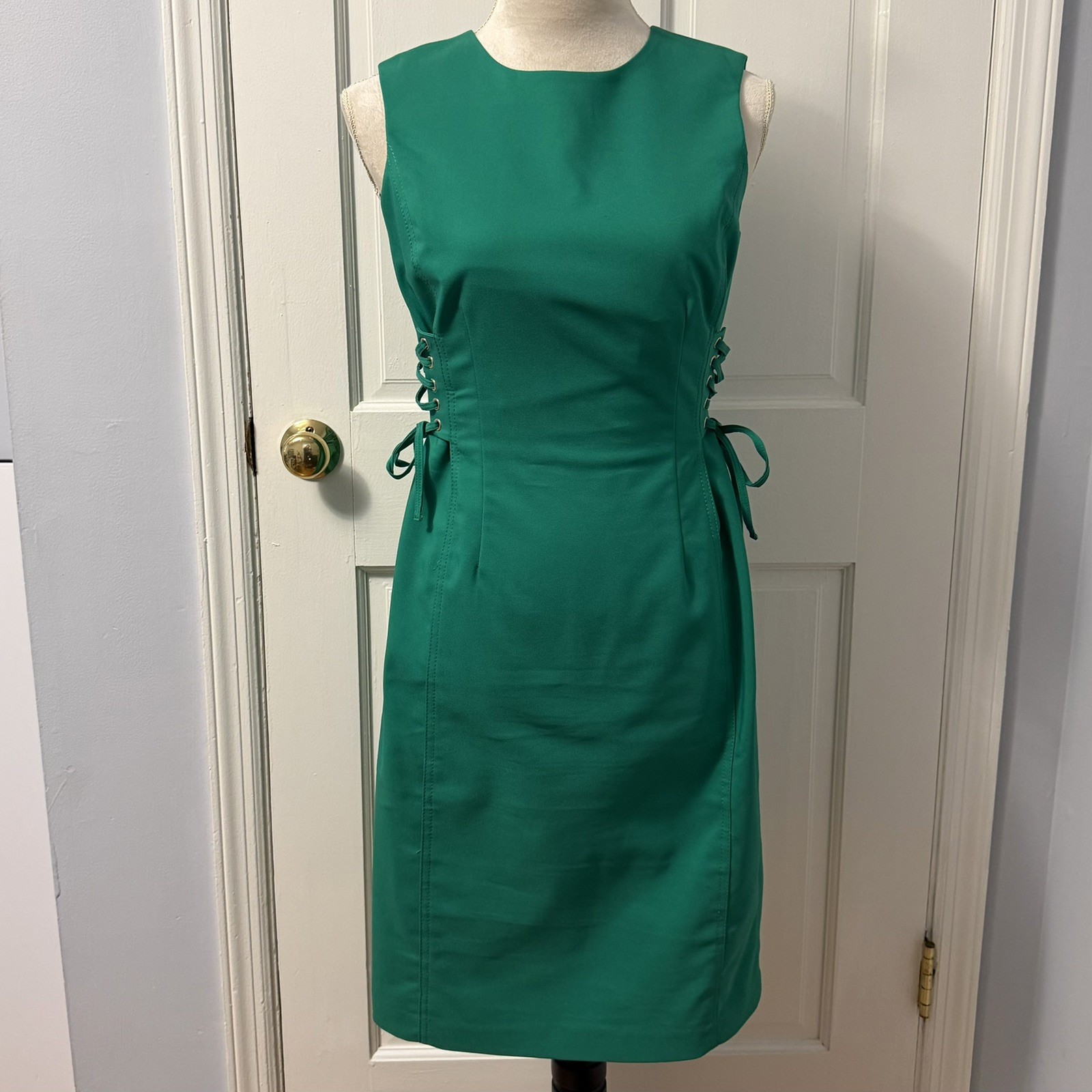 Calvin Klein Green Sleeveless Sheath Dress with Lace Up Detail at Sides, Size 4