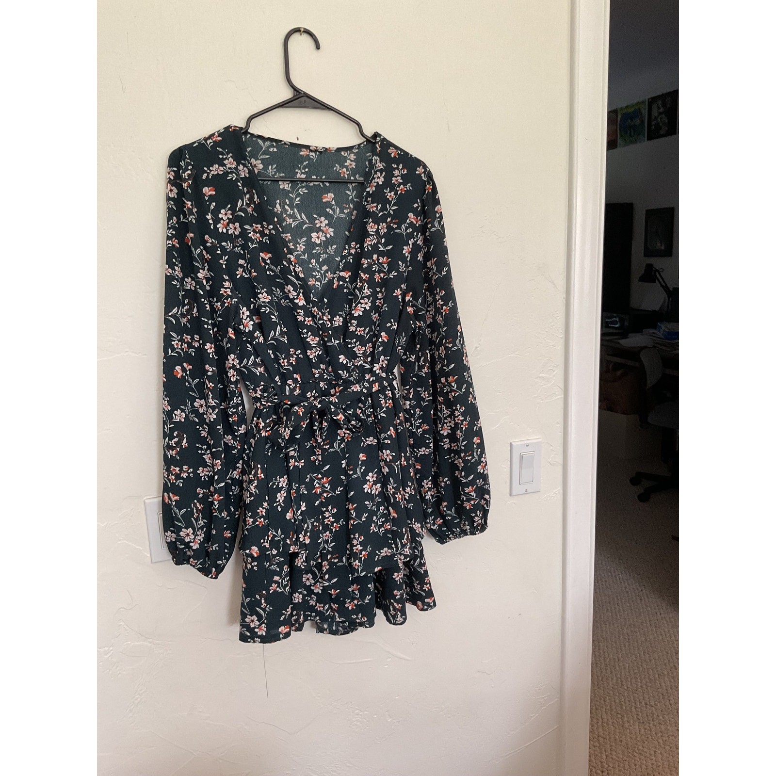 Ruffly romper jumpsuit wrap front Deep neck XL teal floral boho puffed sleeves