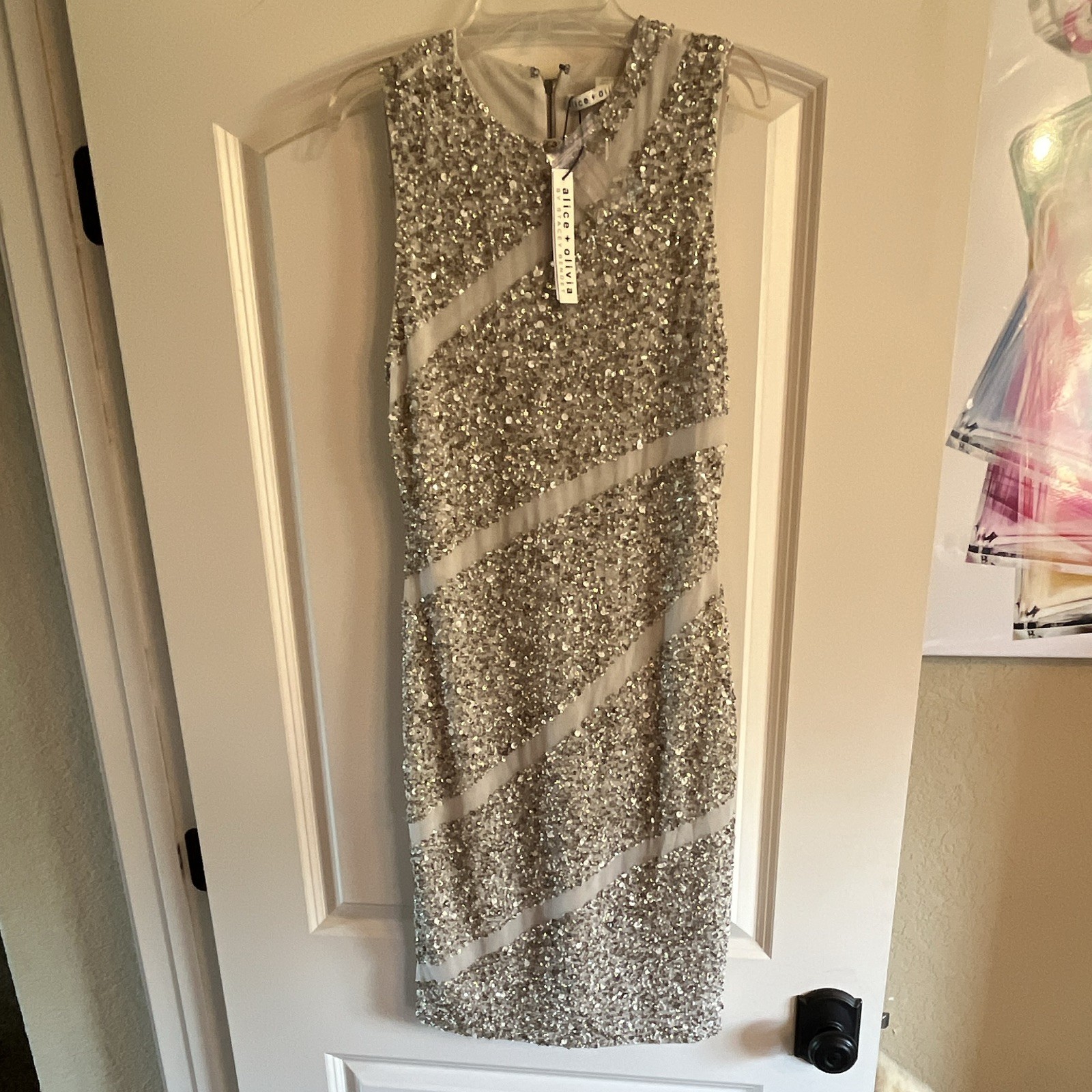 Alice + Olivia Stacey Bendet Silver Sequin Beaded Sheath Dress Sz 2