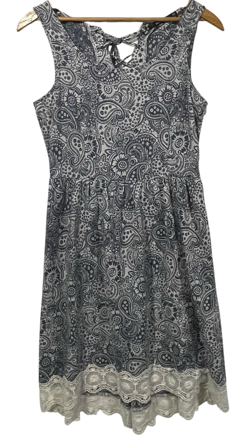 Doe & Rae Womens Lightweight Blue Paisley Dress Lace Up Back Lace Trim Sz S`