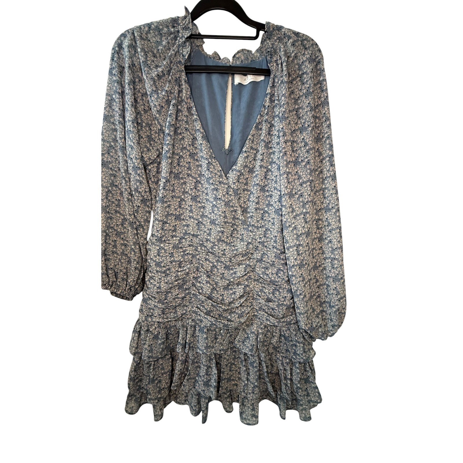 NWT ASTR The Label Blue Floral Ruched Mini Dress Long Sleeve Ruffle Skirt