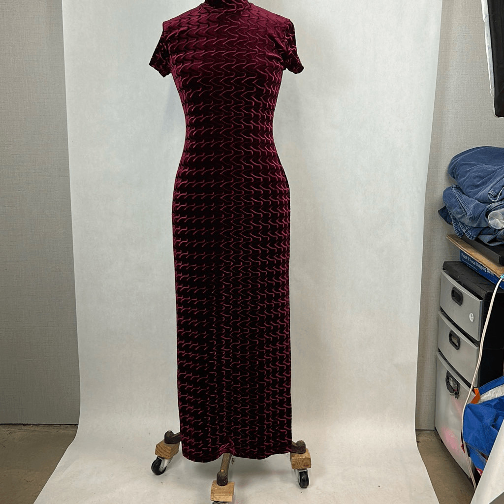 Luly K Long Dress Sz M Burgundy Mock Neck Short Sleeve Semi Formal Party Elegant
