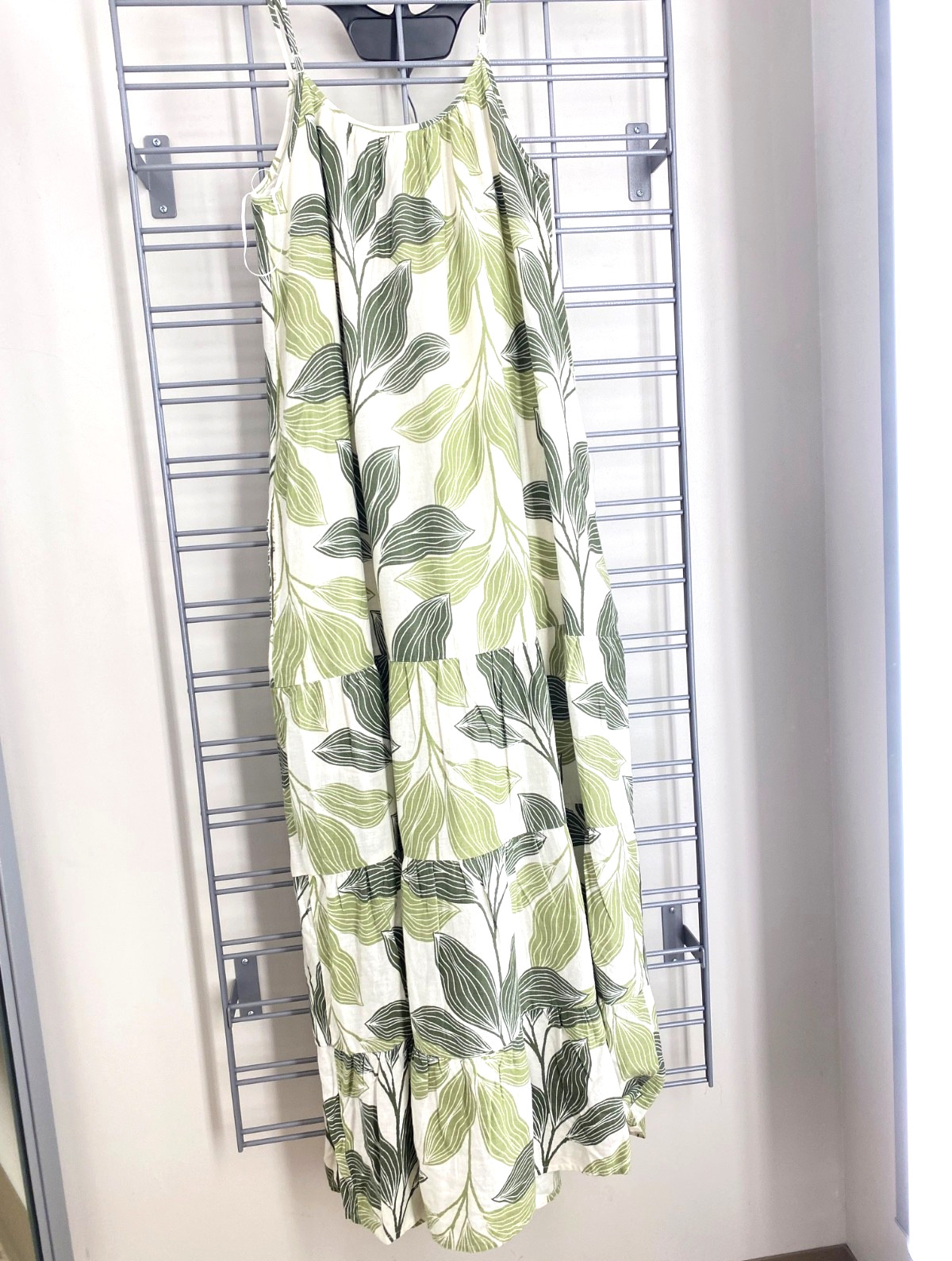 Tahari Leaf Print Linen blend Maxi Dress Size S summer dress