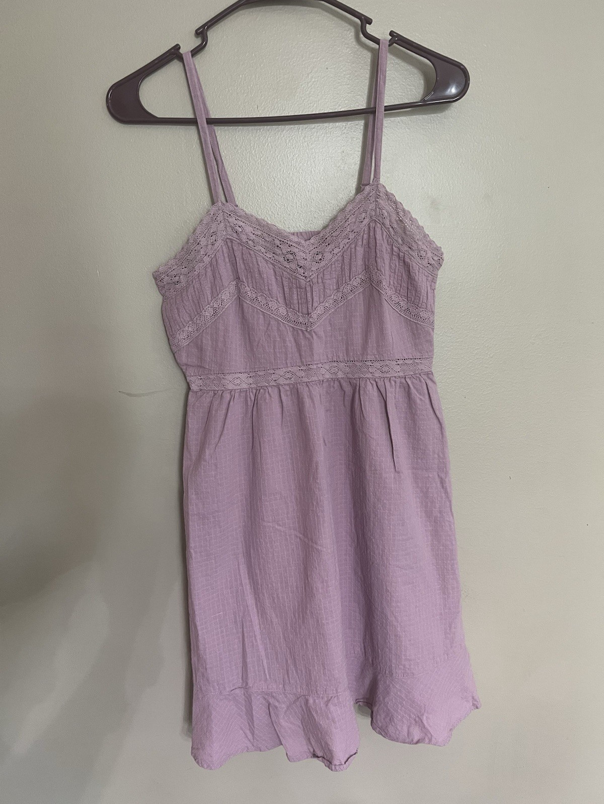 SO Purple Solid V-Neck Spaghetti Strap Lace Trim Lined Short Sundress XS