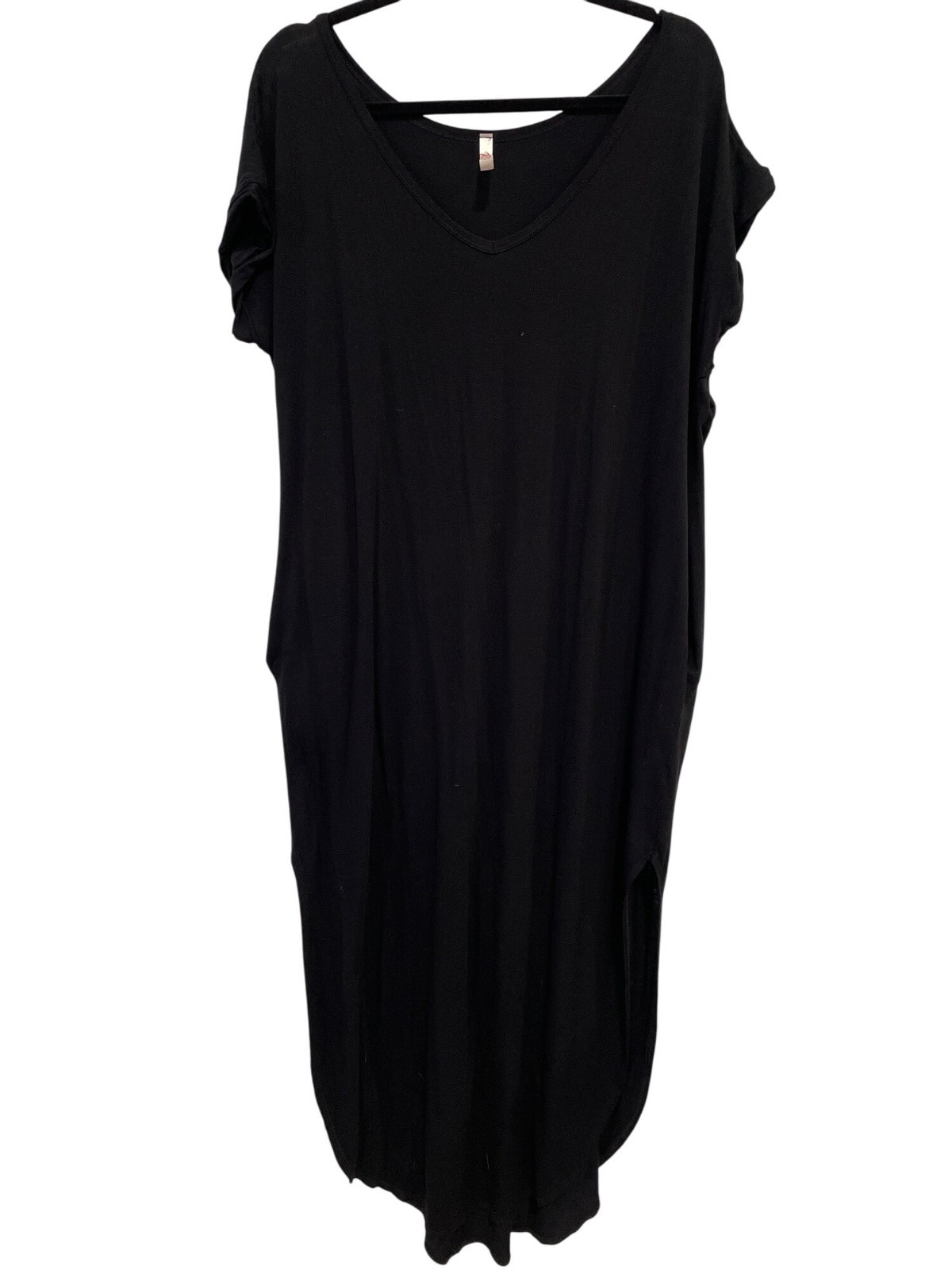 Red Lolly Maxi Dress Size Small V Neck Short Sleeve Curved Hem Solid Black Chic