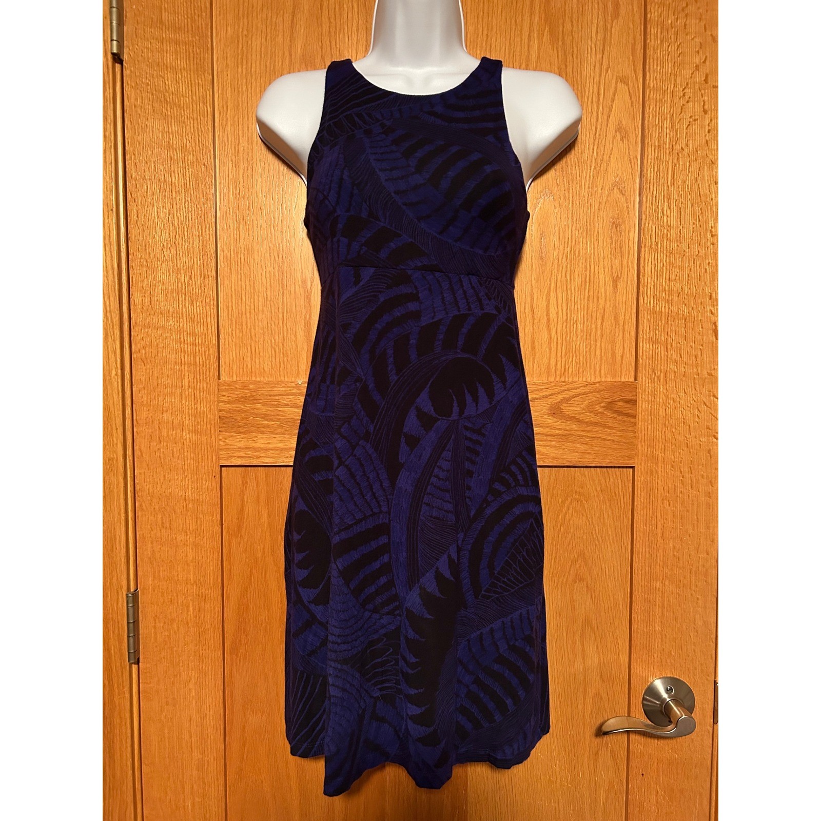 Athleta Blue Black Santorini Abstract Leaf Print Racerback Dress XXS Sleeveless