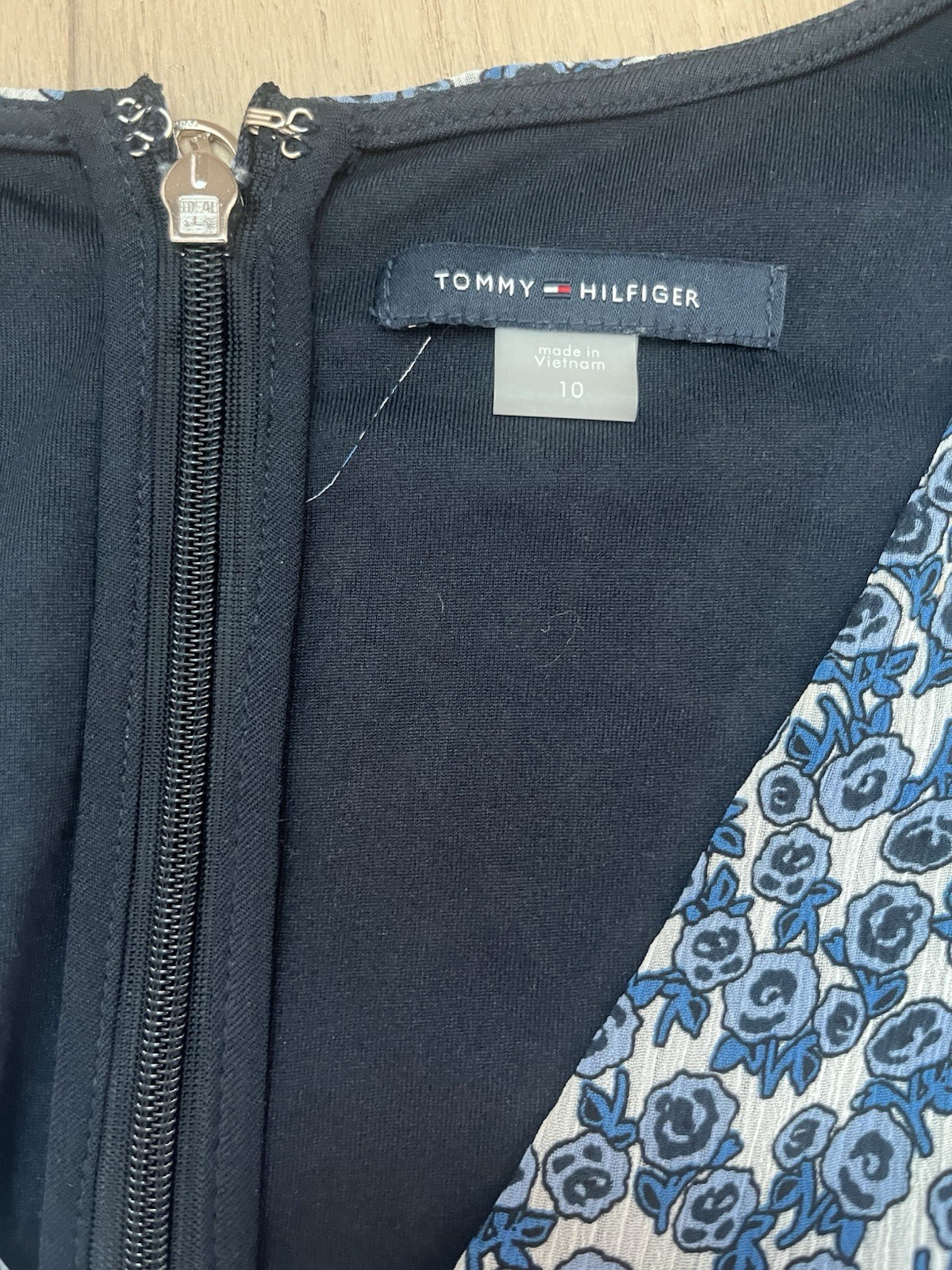 Tommy Hilfiger Blue/White Floral V-Neck Flutter Sleeve Midi A-Line Dress 10
