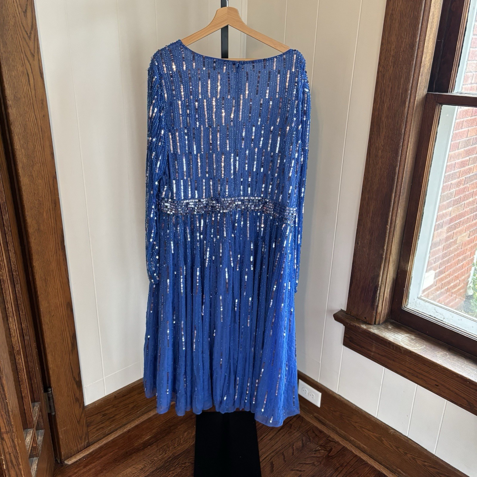 Mac Duggal Light Blue Sequin Tea-Length V-Neck Long Sleeve Formal Dress 22 *NOTE