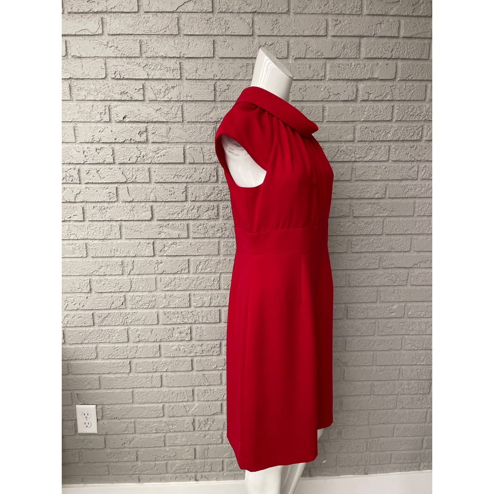 Petite Sophisticate Fold-Over Collar Sheath Dress Size 10P