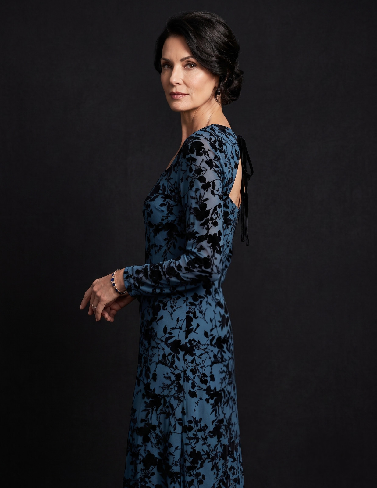 Ember Flocked Floral Square-Neck Midi Dress Color Midnight Blue Size Large