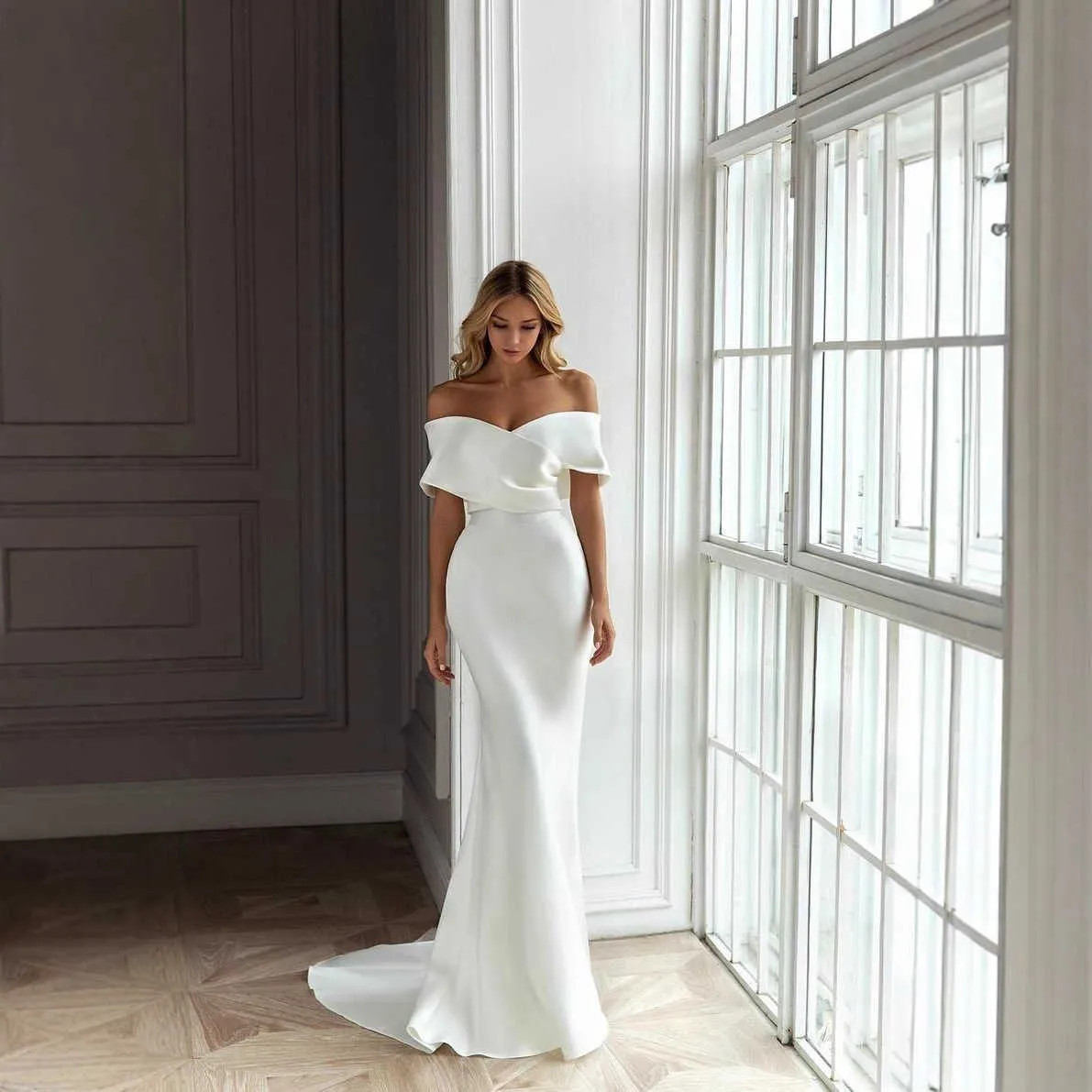 Elegant Off Shoulder Mermaid Wedding Dress Slim Fit White Trailing Evening Gown