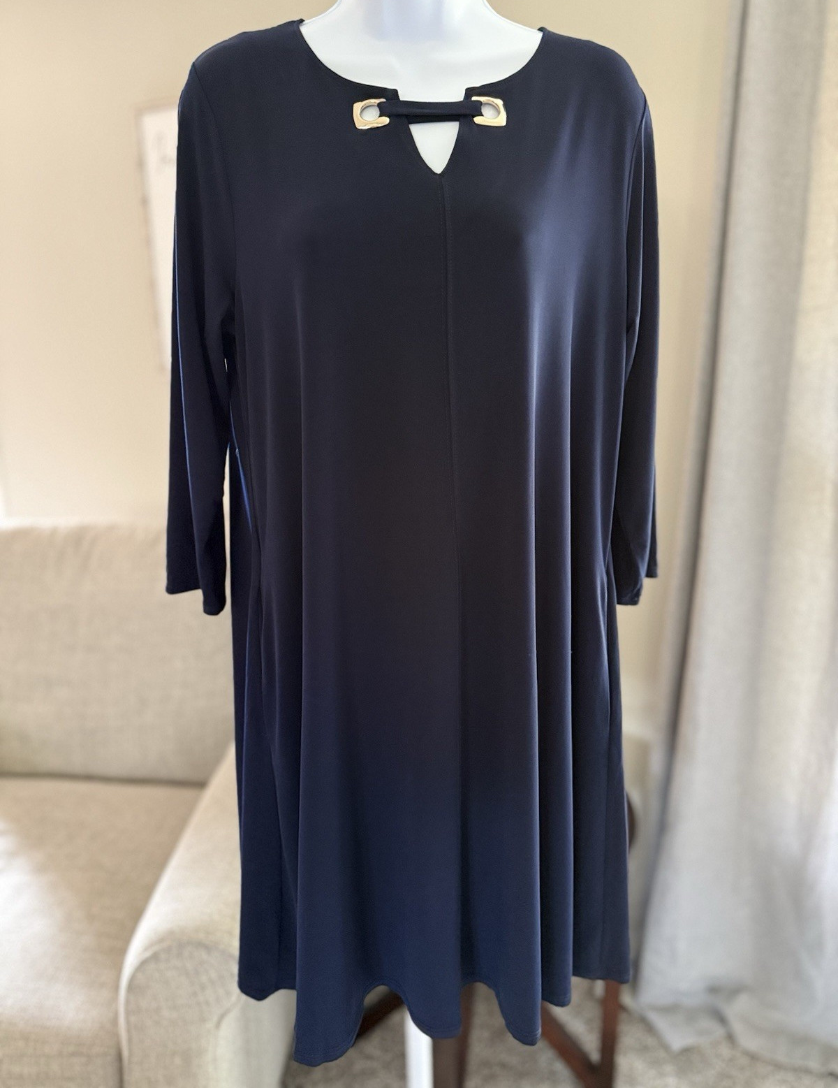 Nina Leonard Navy/Gold Knit Shift Dress L 3/4 Sleeve Round Neck Buckle Stretch