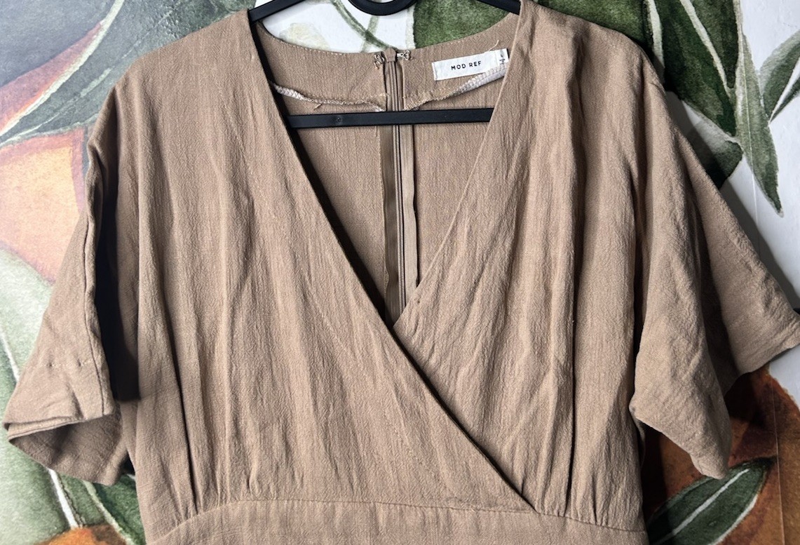 Mod Ref Large Tan Surplice Belted Short Sleeve Dress Gauze Texture Casual