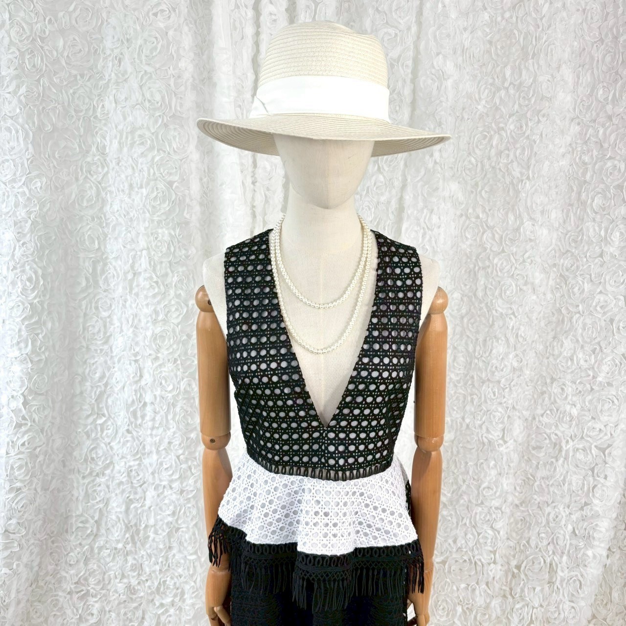 White Closet Black White Lace Fringe Maxi Dress Boho Resort Sleeveless Back Zip