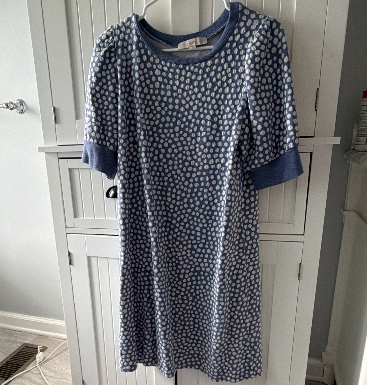 LOFT Blue White Polka Dot Knit Shift Dress Round Neck 3/4 Sleeve M