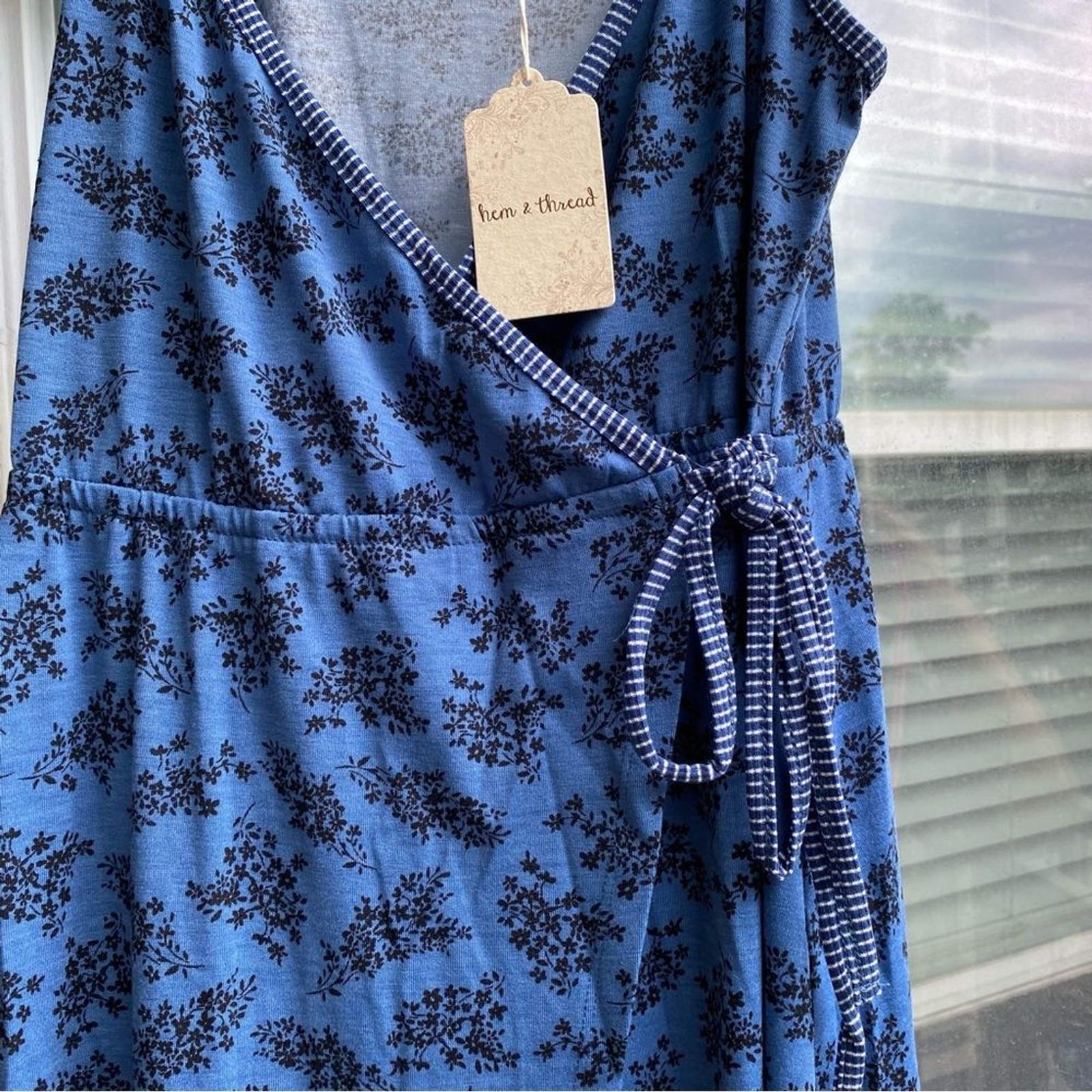 NEW Hem & Thread Feminine Ruffle Sundress Blue Button Tie Wrap Maxi Dress Medium