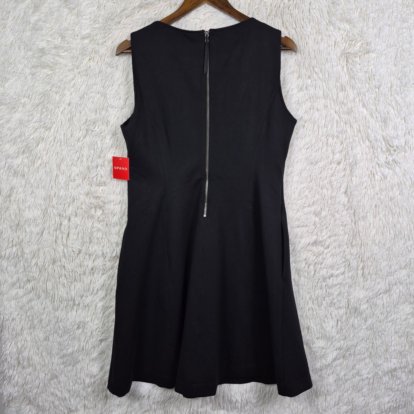 Spanx The Perfect Fit & Flare Dress Classic Black Sleeveless Pockets Large Ponte