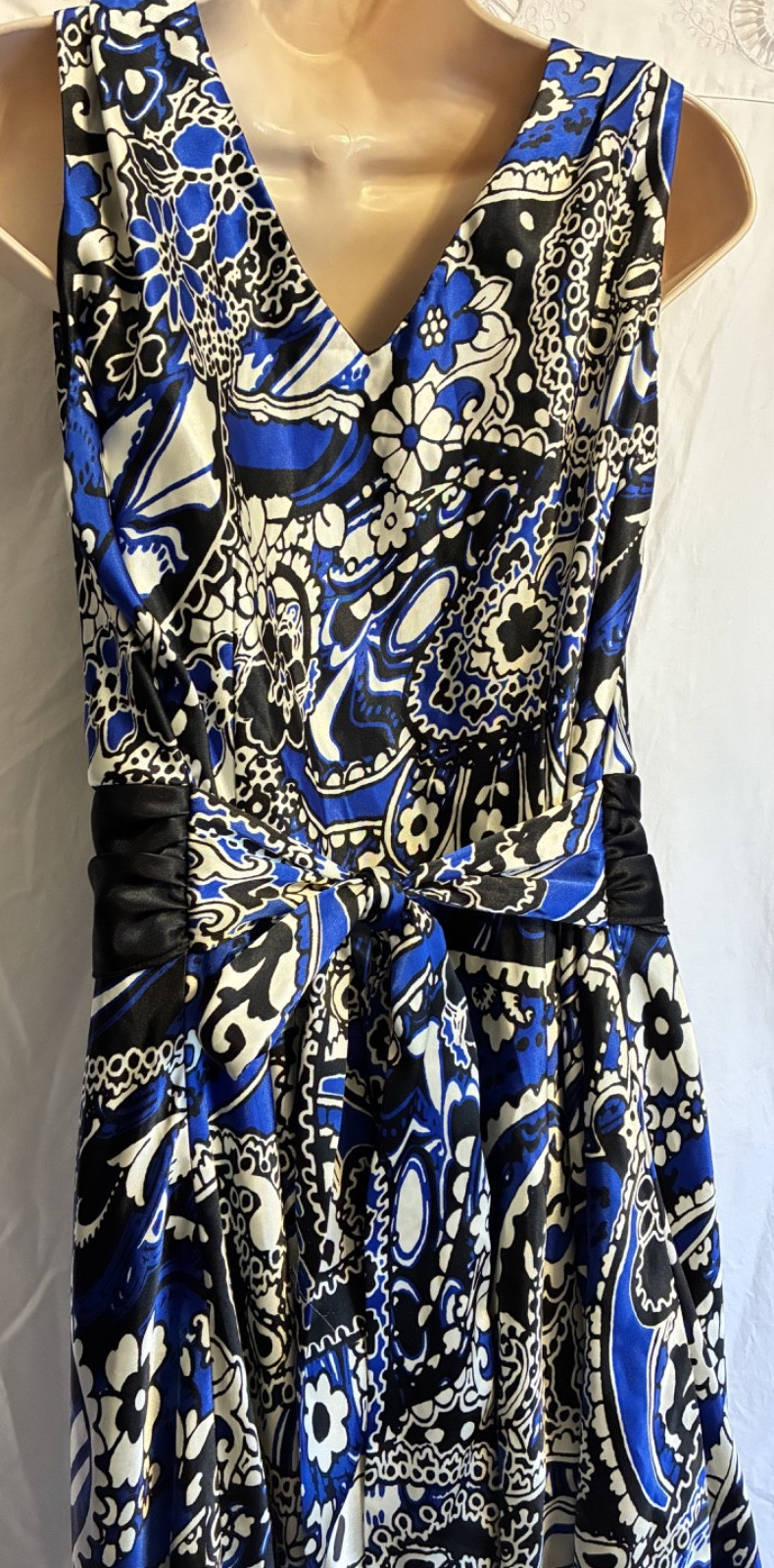 Dressbarn Satin Floral Dress Size- 16 Fully Lined Adjustable Waist Tie NICE !