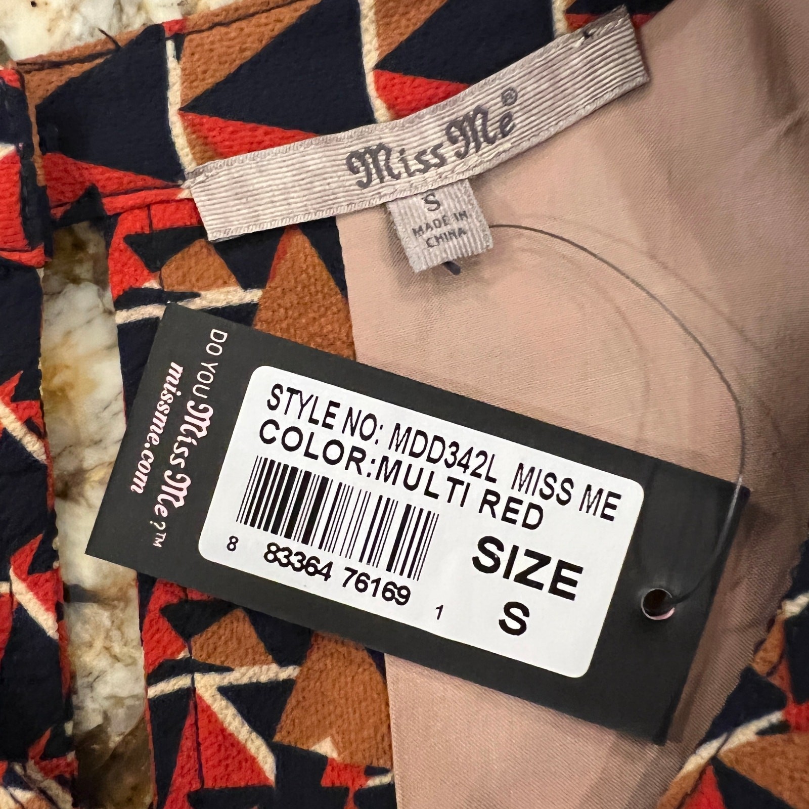NWT Nordstrom’s Miss Me Tan, Navy, Orange/Red Geometric Print Shift Dress – S