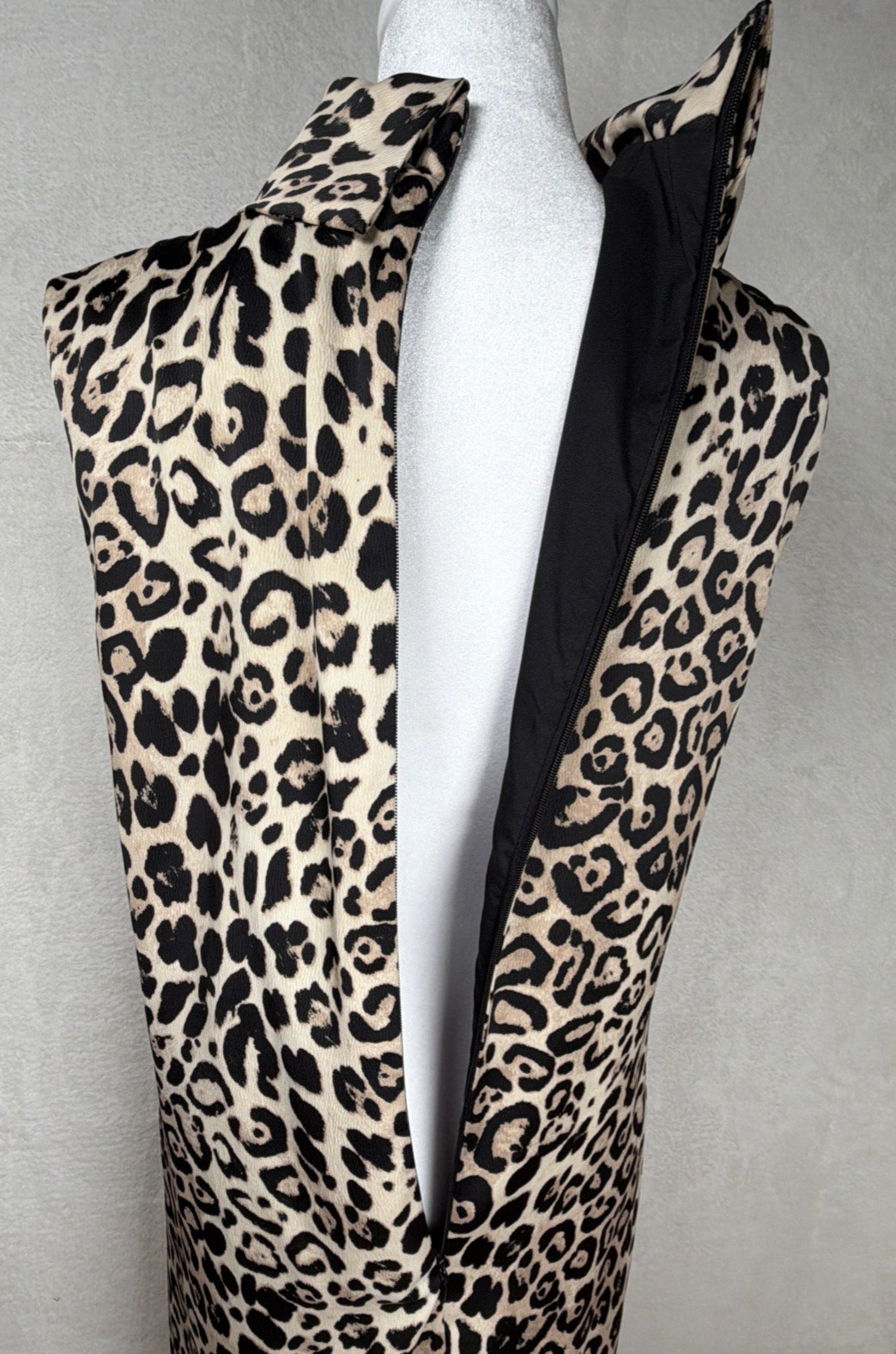 ALEX MARIE Leopard Print Sleeveless Funnel-Neck Invisible Zipper Dress Size 8
