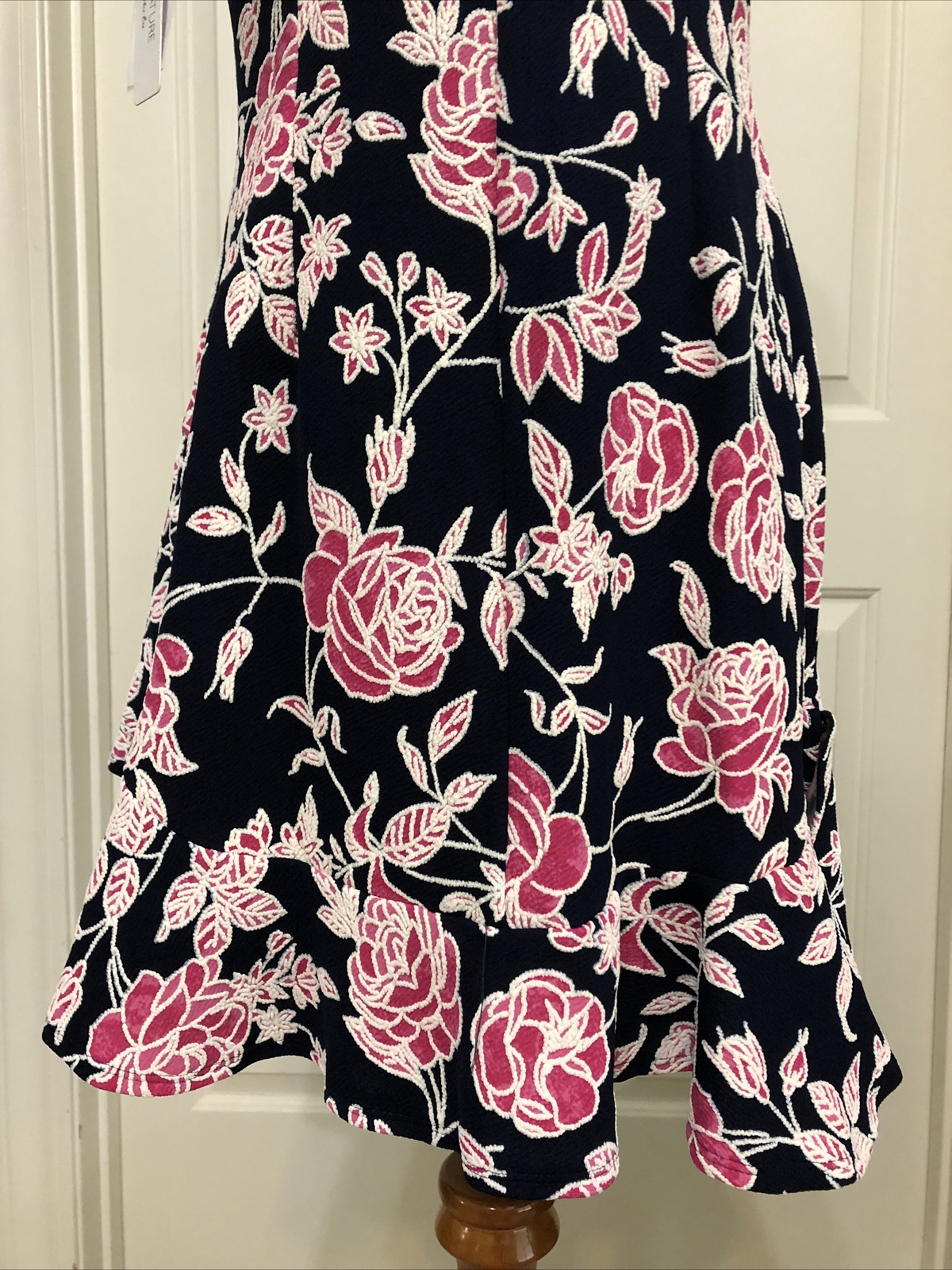 NWT Signature Robbie Bee size PM navy pink white sleeveless floral ruffle dress