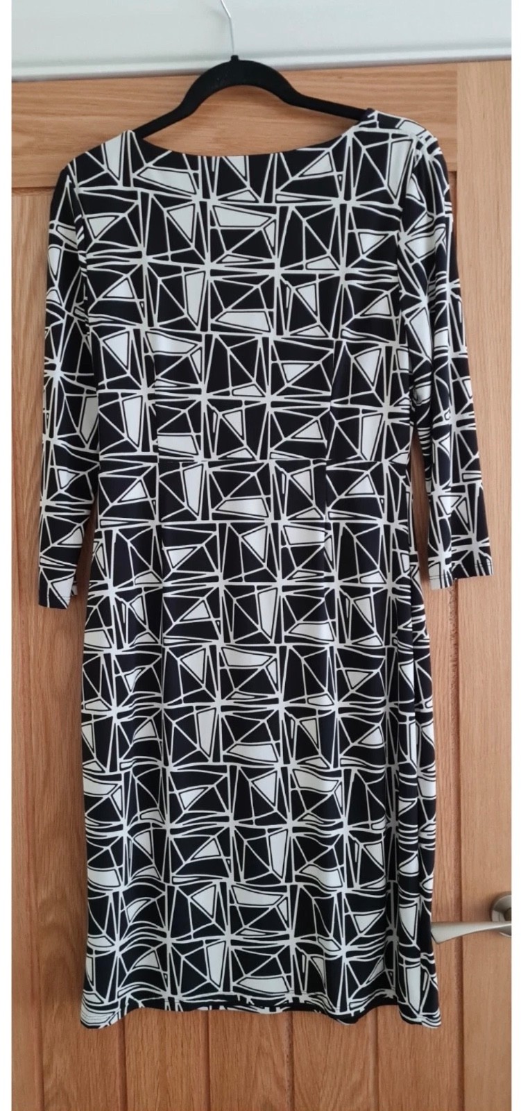 Precis black & white geometric dress size 14 ruched tie knot neck lined