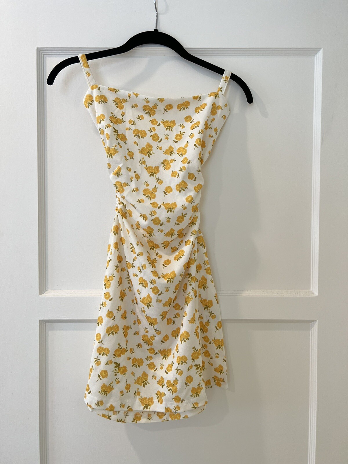 NWOT Spice Market Los Angeles yellow Floral Open Back Dress Size Large
