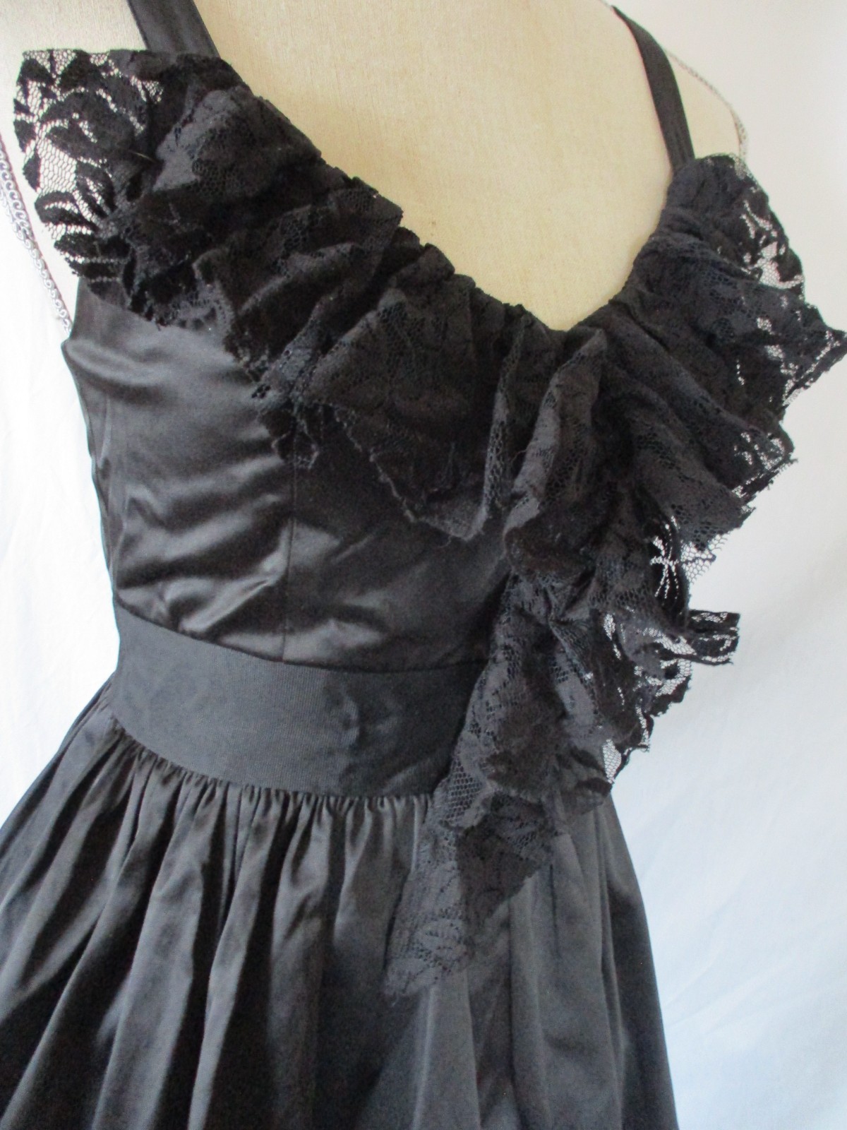 FOREVER 21 Y2K vintage Black Tutu Party Dress Jr S Tulle petticoat satin & lace
