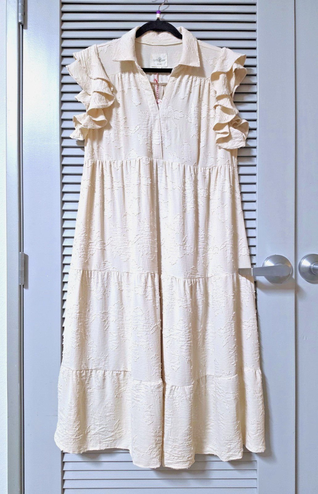 cream floral texture ruffle shoulder collar tiered long dress XL