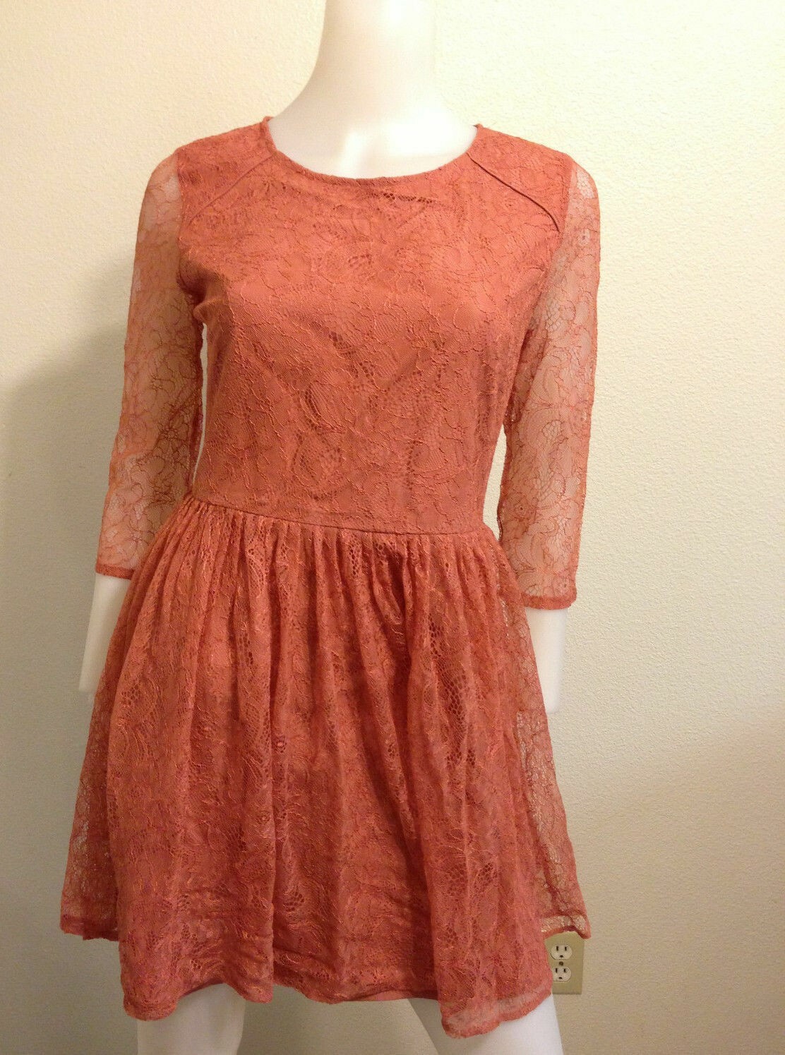 NEW VINTAGE RETRO FLORAL LACE PLEATED DRESS MOD URBAN BOHO HIPPIE SMALL