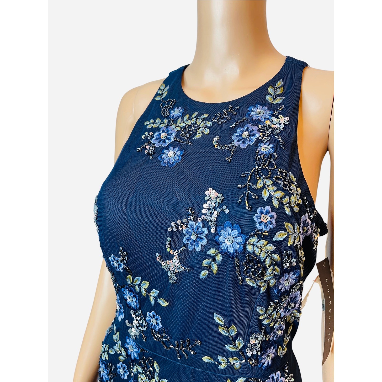 Aidan Mattox Embellished Floral-Embroidered Column Long Gown size 8 NWT