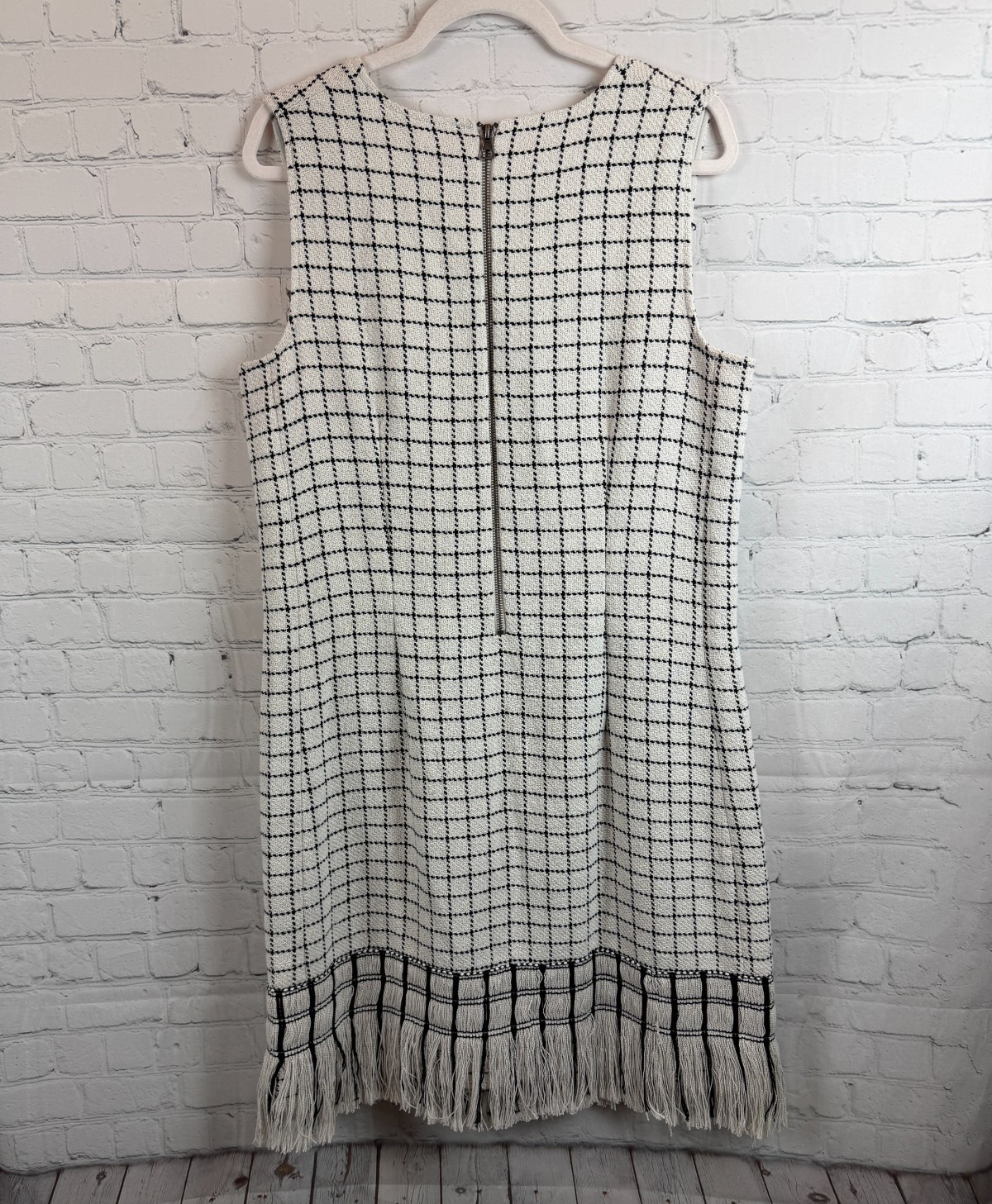 NIC + ZOE fringe hem shift cream black check sleeveless dress size L